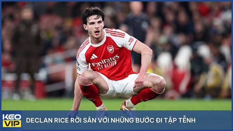 Declan Rice rời sân với những bước đi tập tễnh, để lại lỗ hổng lớn nơi tuyến giữa